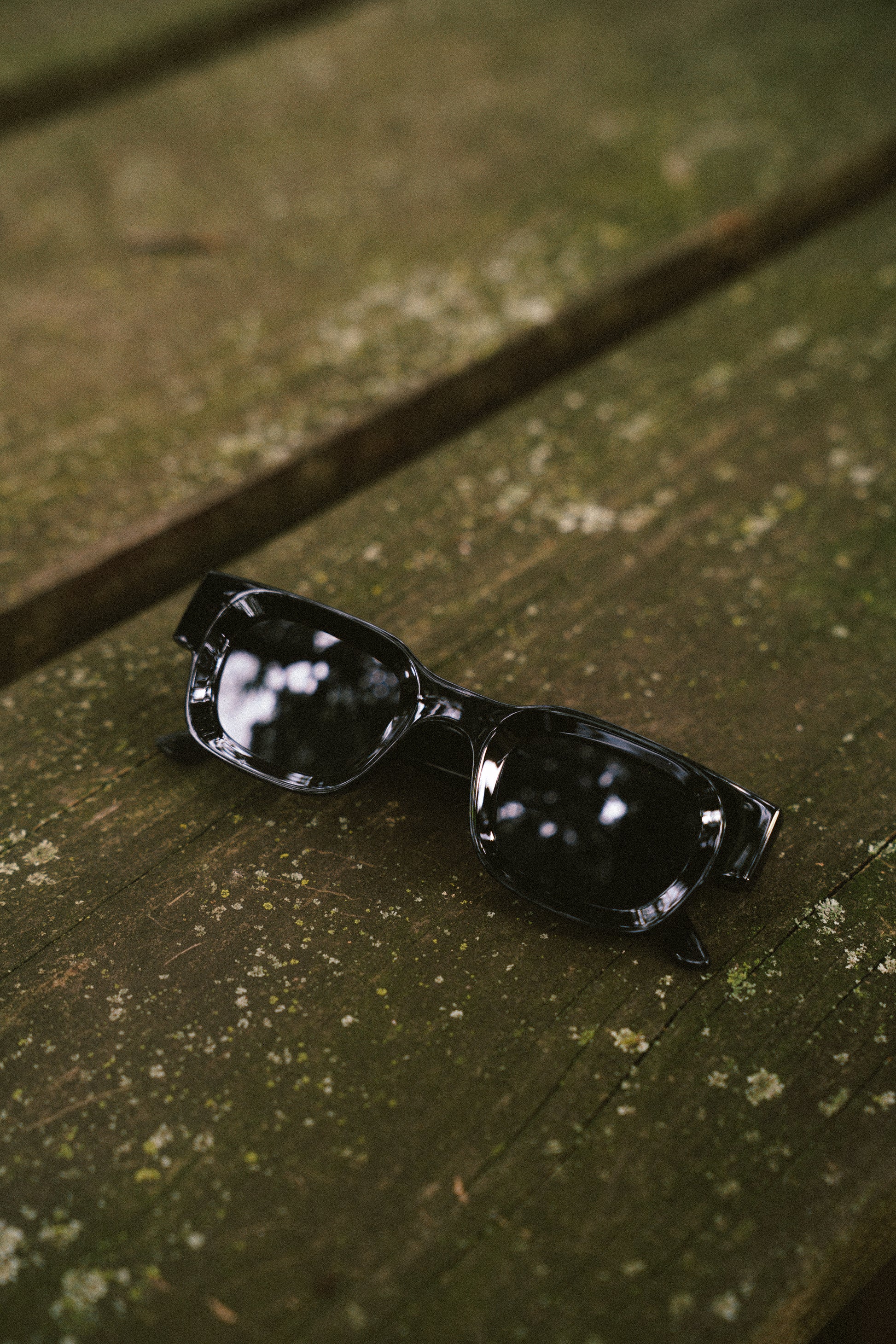 "NACRE" Onyx Sunglasses